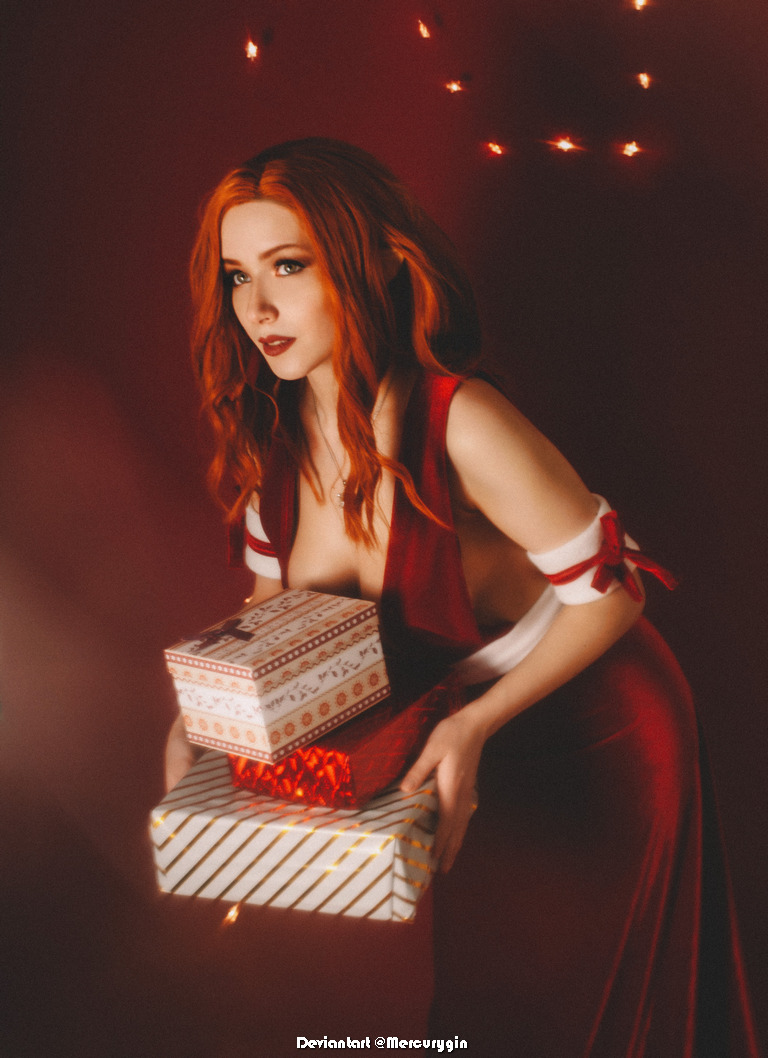 GWENT The Witcher Card Game Ida Emean aep Sivney Christmas Cosplay 2