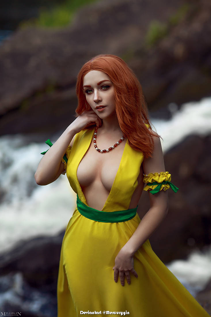 GWENT - The Witcher Card Game - Ida Emean aep Sivney Cosplay - design showcase