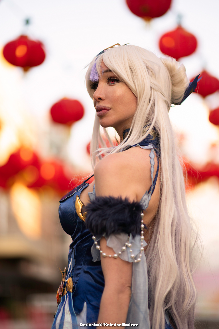 Genshin Impact - Ningguang (Gold Leaf and Pearly Jade) Cosplay - delicate portrait