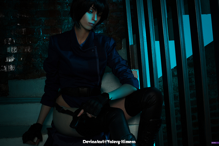 Ghost in the Shell - Motoko Kusanagi (The Major) Cosplay - expressive portrait