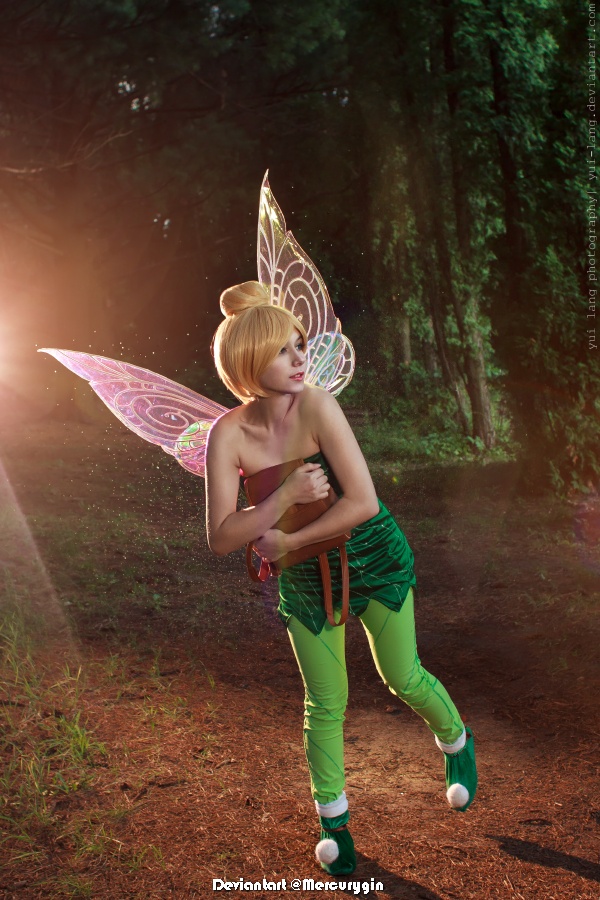 Tinker Bell - Tinker Bell Cosplay - artistic framing portrait