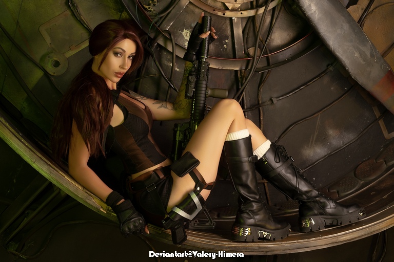 Tomb Raider - Underworld - Lara Croft Cosplay - expressive portrait