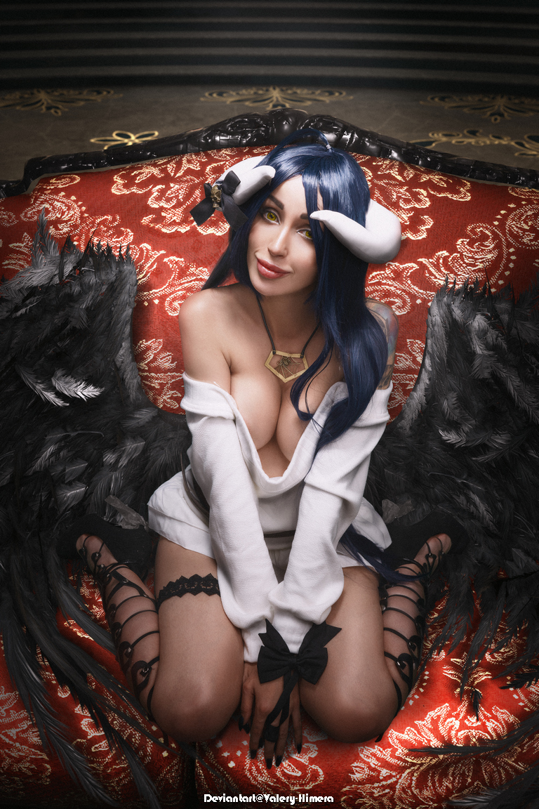 Overlord - Albedo Cosplay - elegant character representation