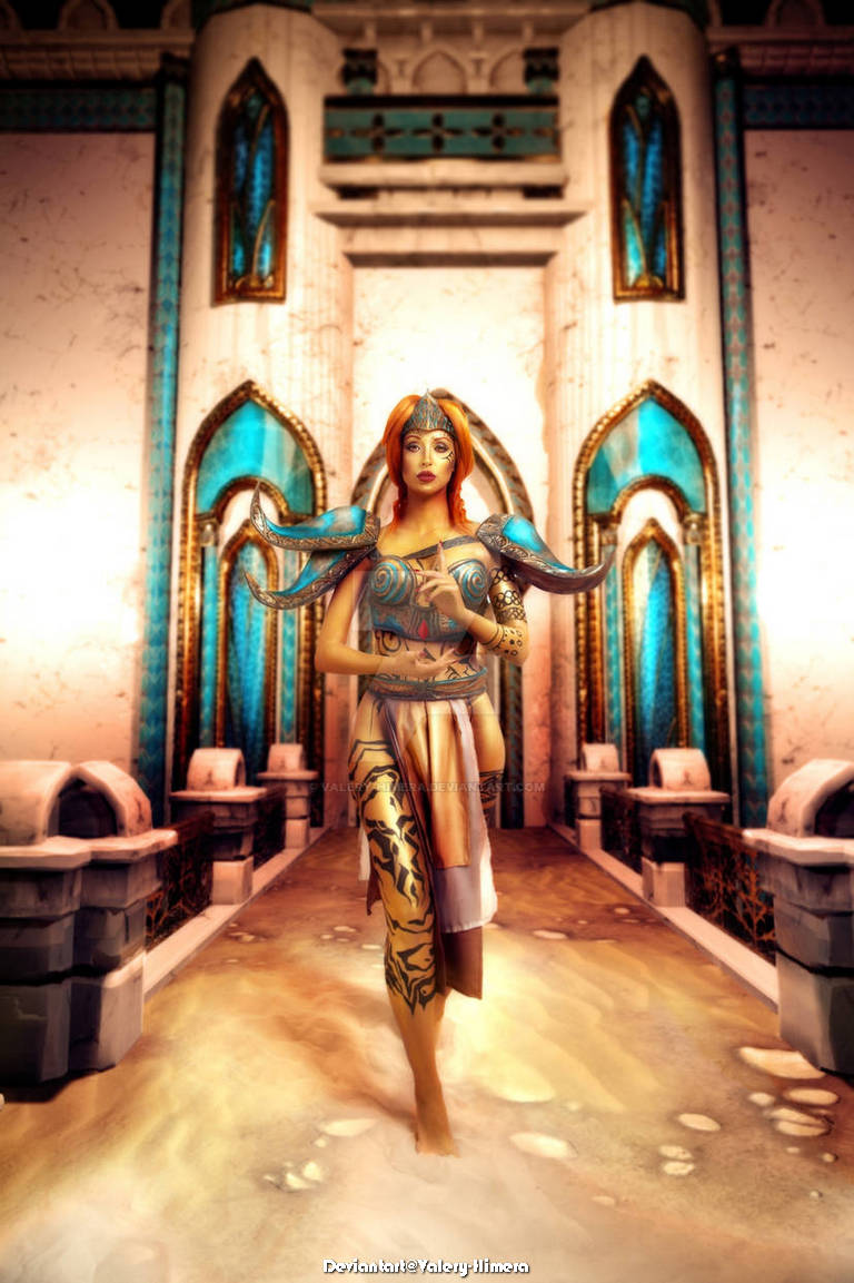 The Elder Scrolls 3 - Tribunal - Almalexia (Healing Mother) Cosplay - authentic view