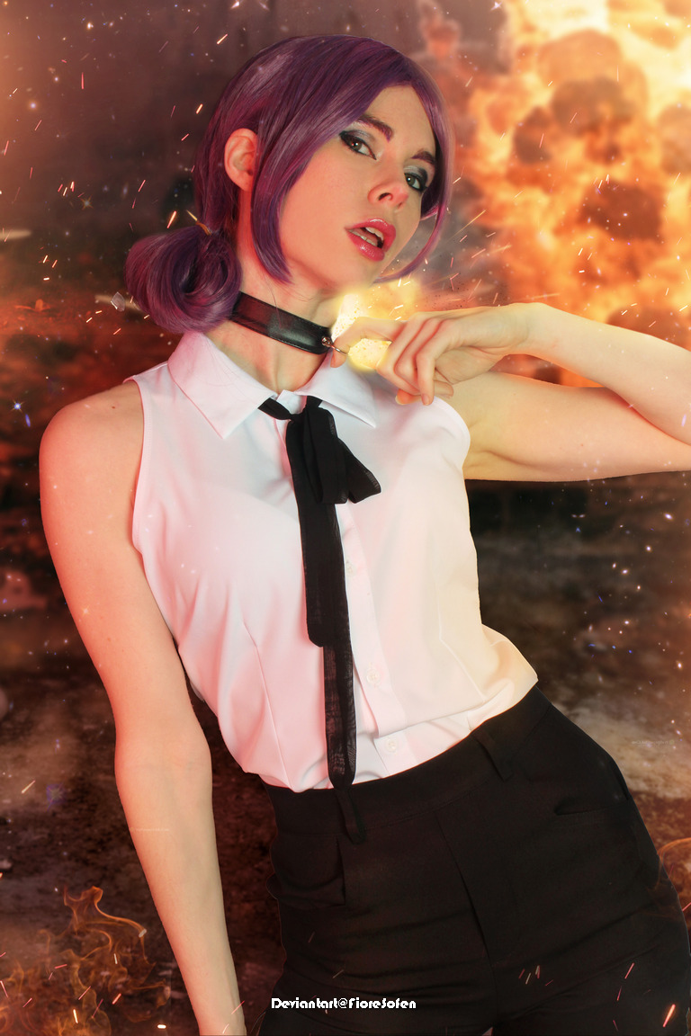 Chainsaw Man - Reze (Bomb Devil) Cosplay - delicate character portrait