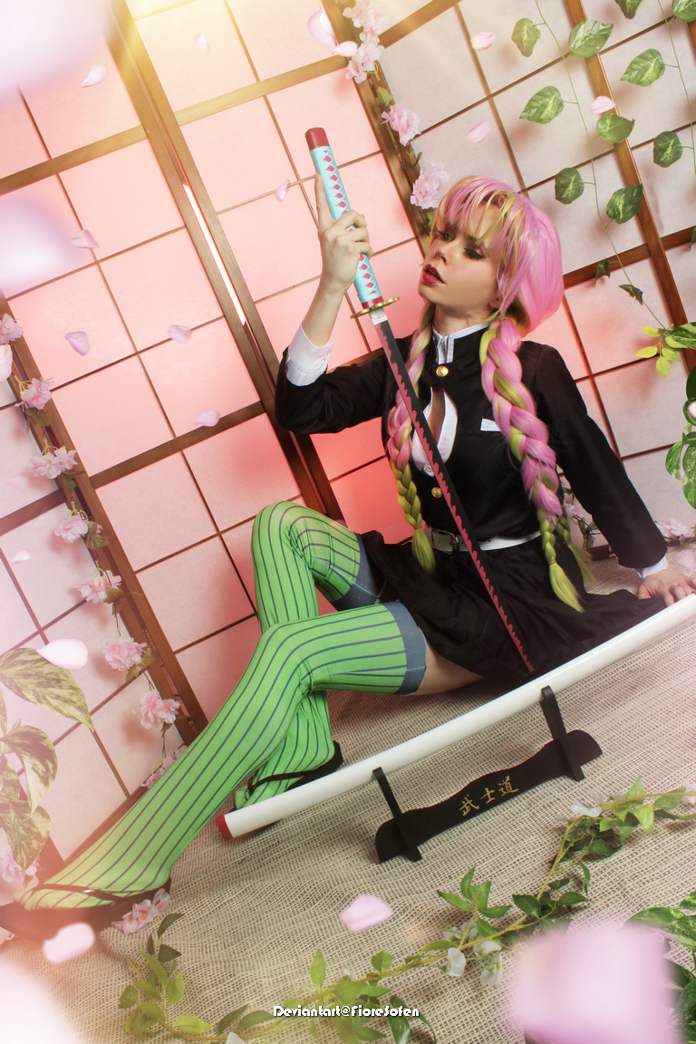 Demon Slayer - Mitsuri Kanroji Cosplay - full length character portrait