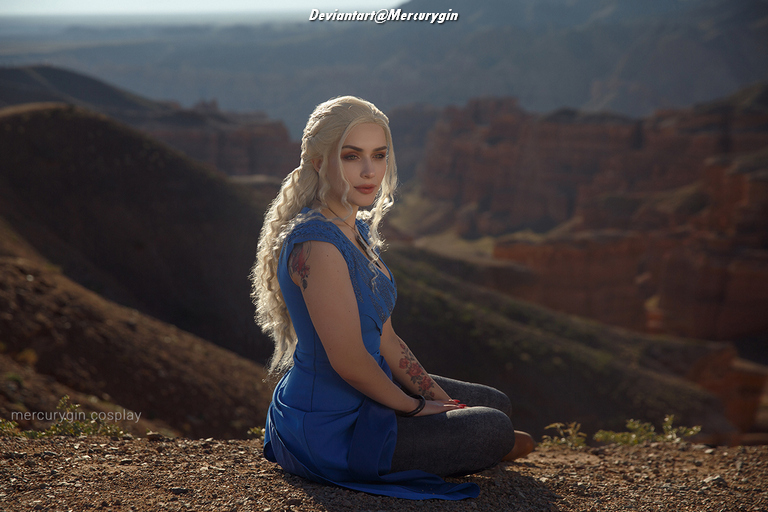 Game of Thrones - Daenerys Targaryen Cosplay - recreation