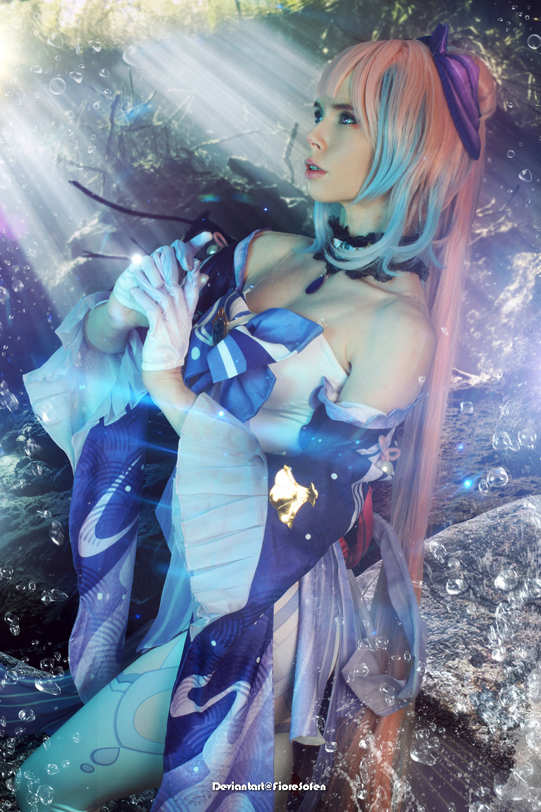 Genshin Impact - Sangonomiya Kokomi (Sparkling Coralbone) Cosplay - artistic framing