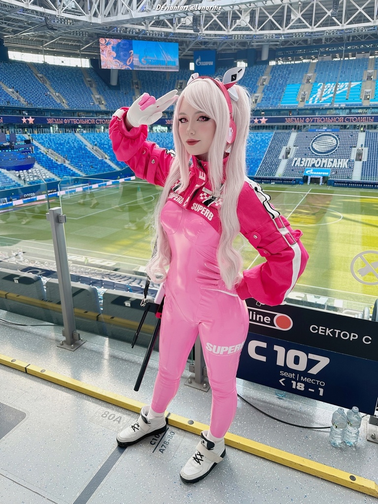 Goddess of Victory - Nikke - Alice Cosplay - full length port.