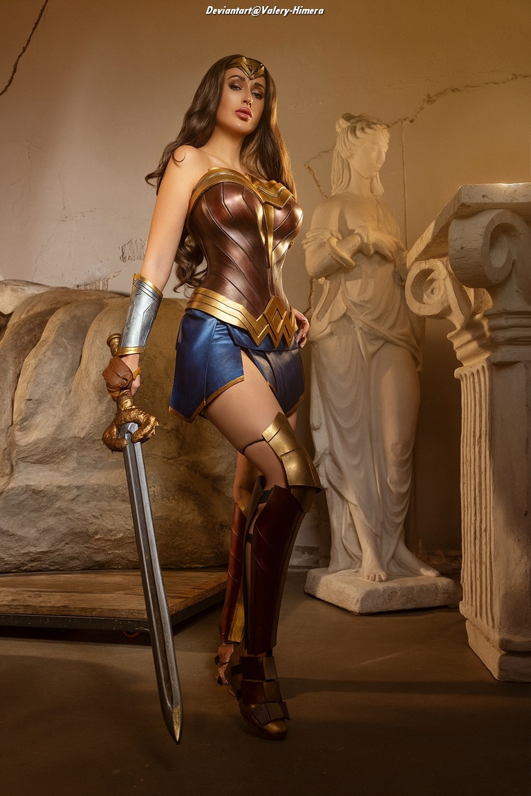 Justice League - Diana Prince (Diana of Themyscira) (Wonder Woman) Cosplay - cosplay study