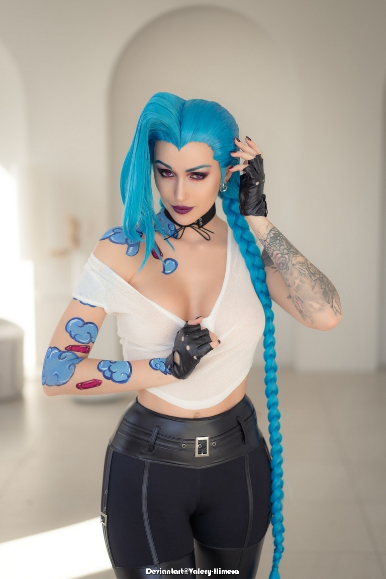 League of Legends - Jinx (The Loose Cannon) Cosplay - character photo