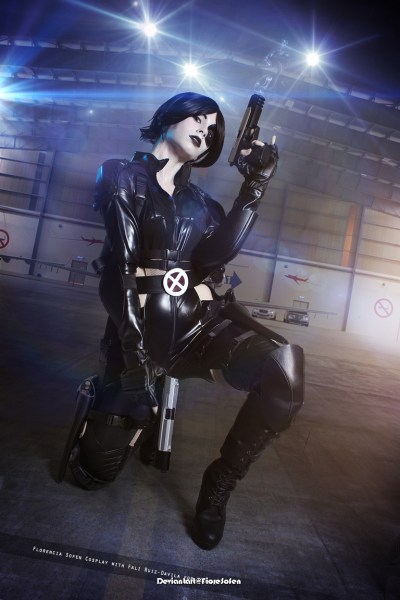 New Mutants #98 - Neena Thurman (Domino) Cosplay