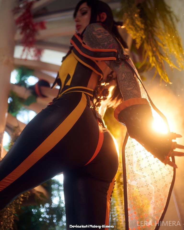 Stellar Blade - EVE (Angel) (Planet Diving) Cosplay - soft focus shot