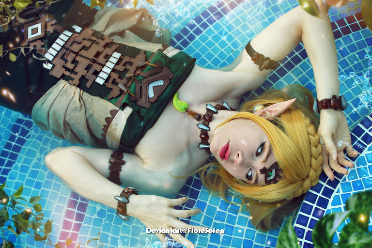 The Legend of Zelda - Tears of the Kingdom - Princess Zelda Cosplay - full length port.