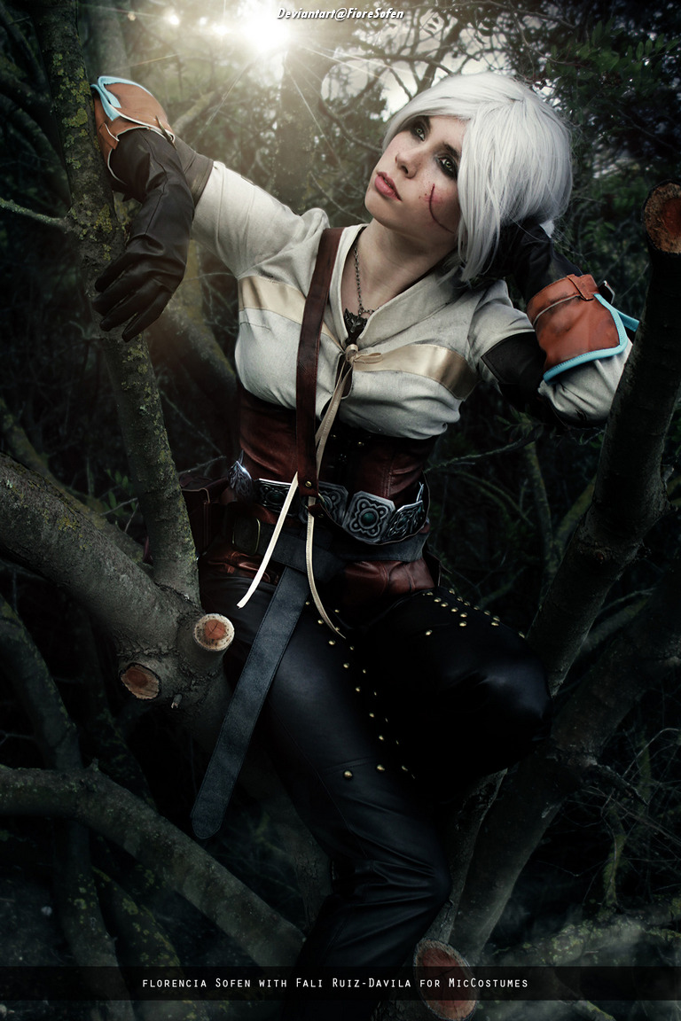 The Witcher 3 - Wild Hunt - Ciri (Cirilla Fiona Elen Riannon) Cosplay - anime costume The Witcher 3 - Wild Hunt - Ciri (Cirilla Fiona Elen Riannon) Cosplay - anime costume
