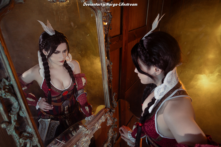 The Witcher 3 - Wild Hunt - Philippa Eilhart Cosplay - inspired capture