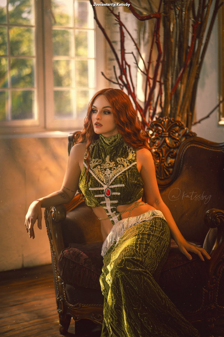 The Witcher - Triss Merigold (Fourteenth of the Hill) Cosplay - artistic framing The Witcher - Triss Merigold (Fourteenth of the Hill) Cosplay - artistic framing