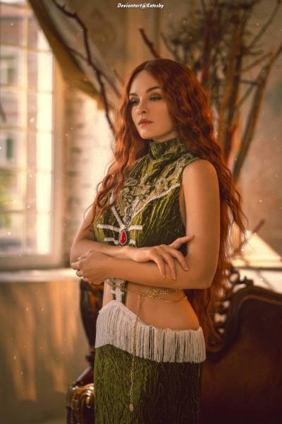 The Witcher - Triss Merigold (Fourteenth of the Hill) Cosplay
