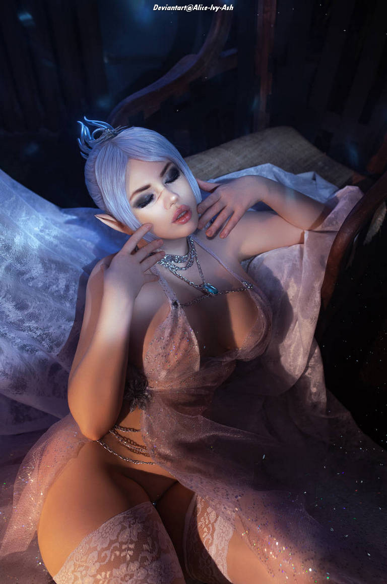Baldurs Gate 3 - Shadowheart (Jenevelle Hallowleaf) (Lingerie) Cosplay - character analysis Baldurs Gate 3 - Shadowheart (Jenevelle Hallowleaf) (Lingerie) Cosplay - character analysis