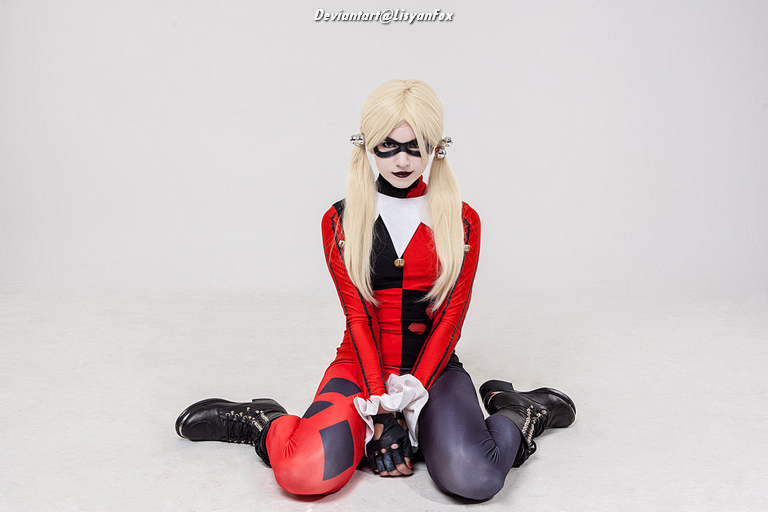 Batman - Harley Quinn (Harleen Frances Quinzel) Cosplay - gentle showcase Batman - Harley Quinn (Harleen Frances Quinzel) Cosplay - gentle showcase