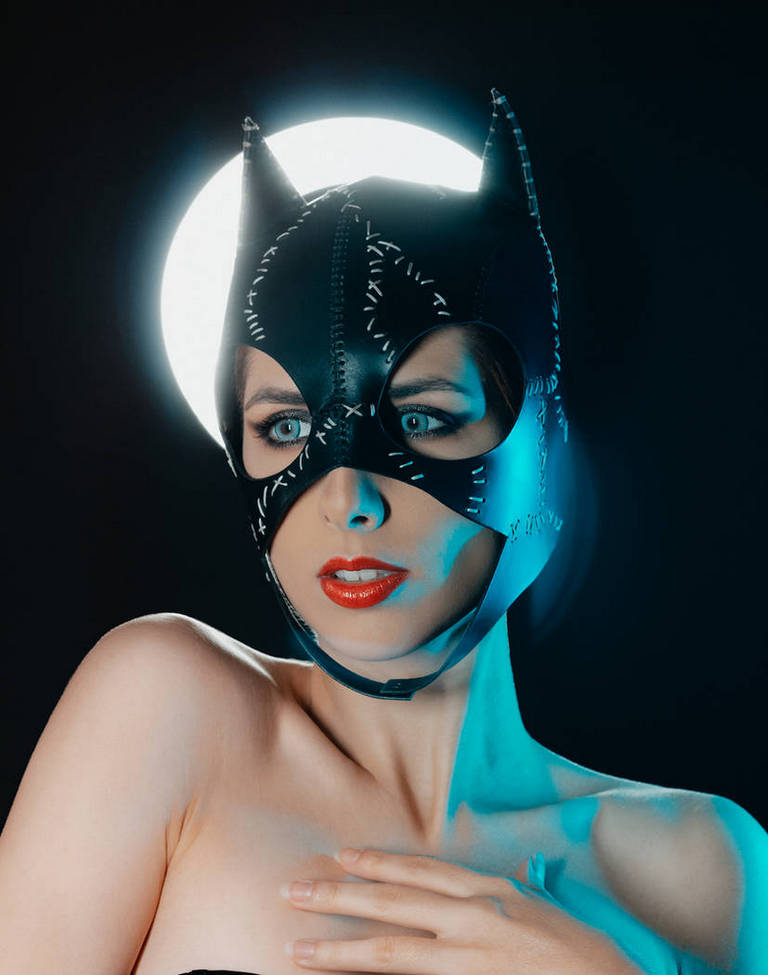 Batman Returns - Catwoman (Selina Kyle) Cosplay - nuanced study