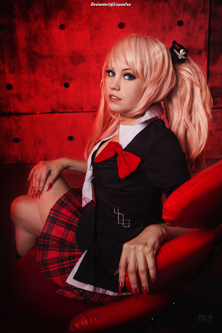 Danganronpa - Junko Enoshima Cosplay - gentle costume showcase Danganronpa - Junko Enoshima Cosplay - gentle costume showcase