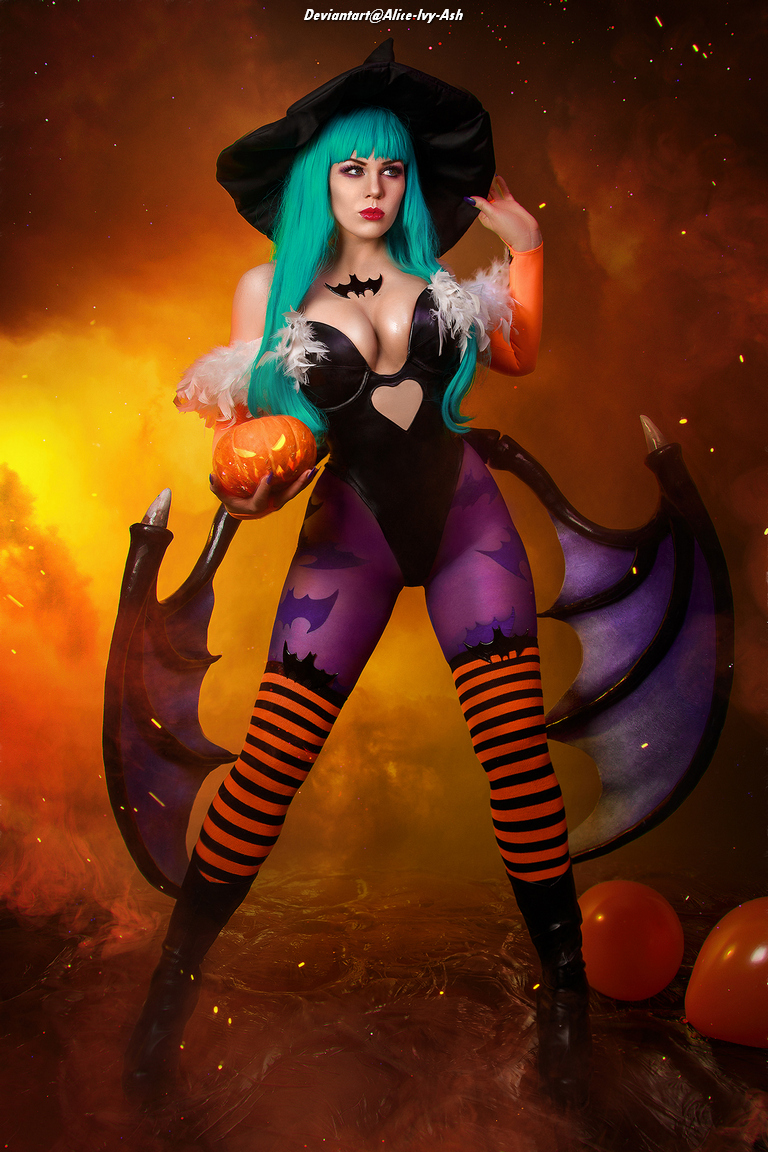 Darkstalkers - Resurrection - Morrigan Aensland (Halloween) Cosplay - sophisticated portrait Darkstalkers - Resurrection - Morrigan Aensland (Halloween) Cosplay - sophisticated portrait