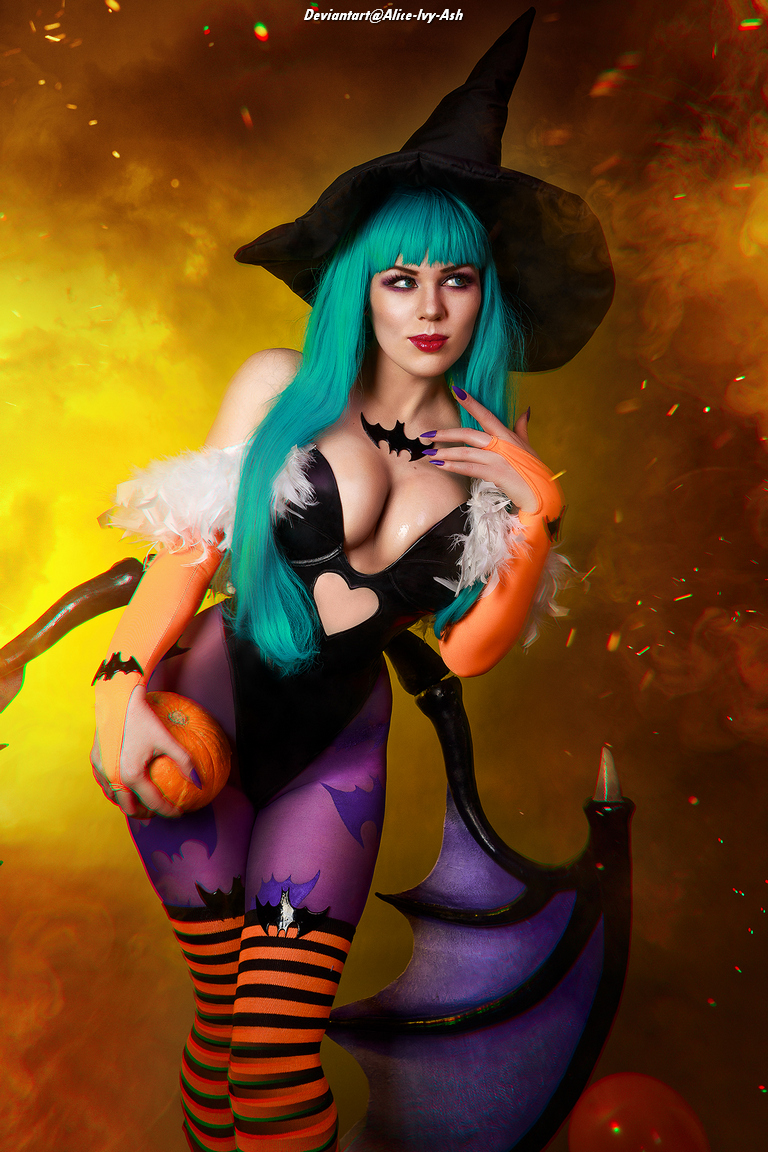 Darkstalkers - Resurrection - Morrigan Aensland (Halloween) Cosplay - character photo Darkstalkers - Resurrection - Morrigan Aensland (Halloween) Cosplay - character photo