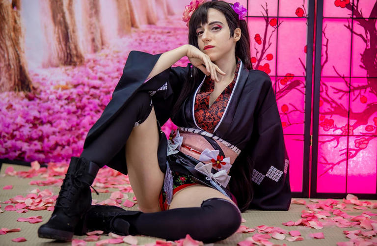 Final Fantasy 7 - Remake - Tifa Lockhart (Kimono) Cosplay - expressive portrait Final Fantasy 7 - Remake - Tifa Lockhart (Kimono) Cosplay - expressive portrait