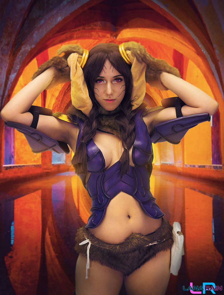 Fire Emblem - Awakening - Panne (Whiskers) Cosplay - costume focus