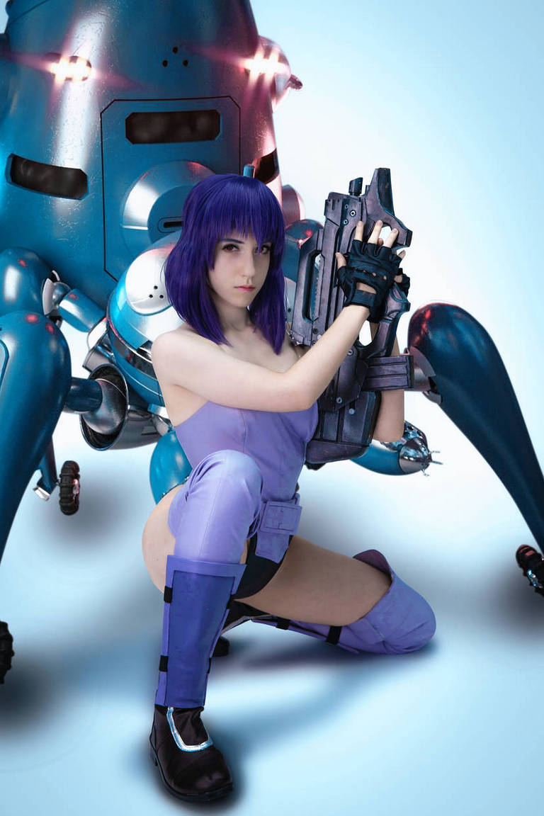 Ghost in the Shell - Motoko Kusanagi (The Major) Cosplay - costume focus