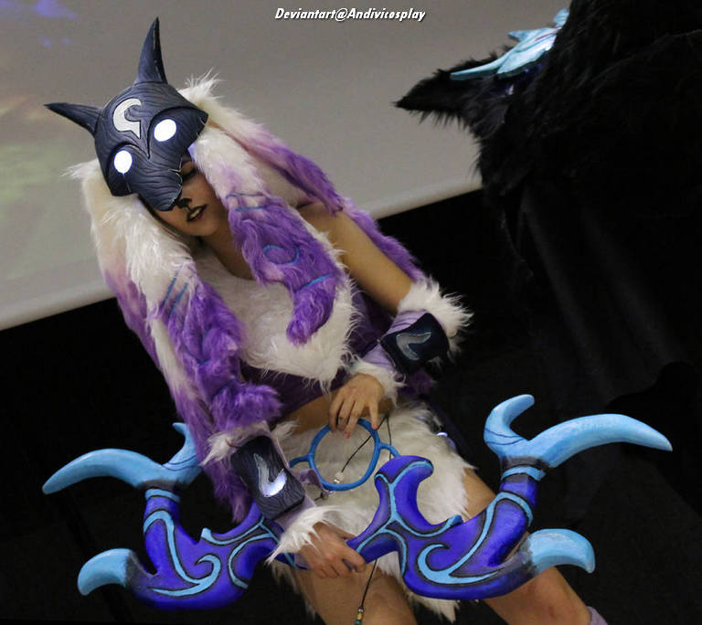 League of Legends - Kindred (The Eternal Hunters) Cosplay - authentic view