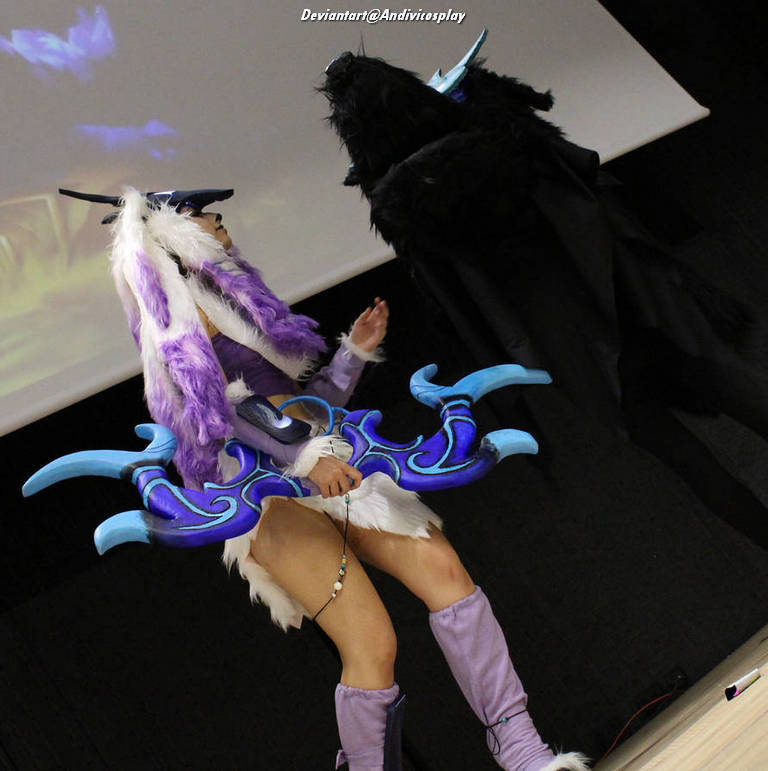 League of Legends - Kindred (The Eternal Hunters) Cosplay - delicate portrait