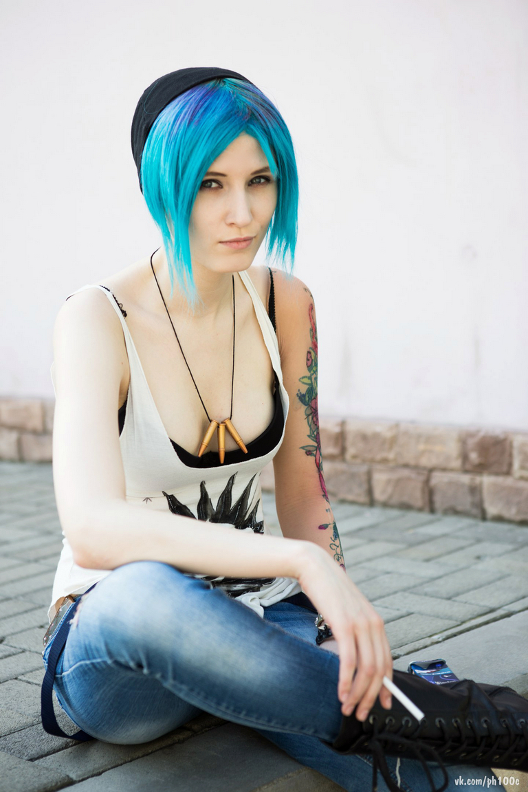 Life Is Strange - Before the Storm - Chloe Elizabeth Price (Captain Bluebeard) Cosplay - costume portrait