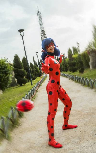 Miraculous - Tales of Ladybug & Cat Noir - Marinette Dupain-Cheng (Ladybug) Cosplay