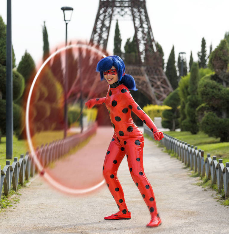 Miraculous - Tales of Ladybug &amp; Cat Noir - Marinette Dupain-Cheng (Ladybug) Cosplay - full body port.