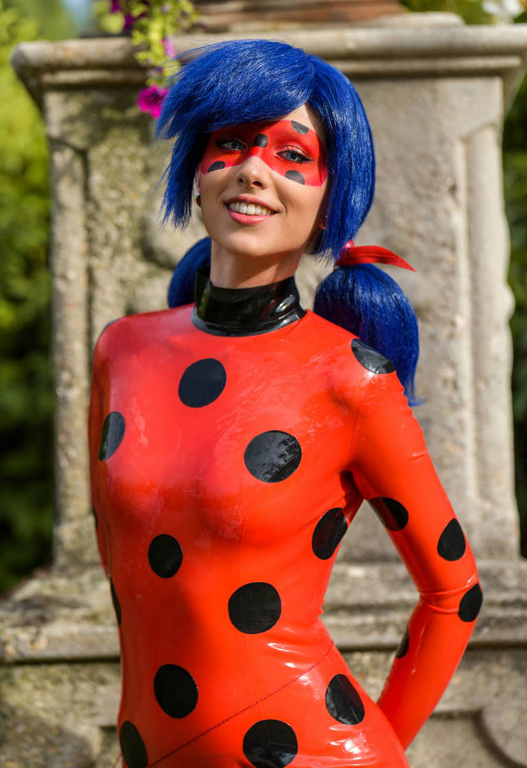 Miraculous - Tales of Ladybug &amp; Cat Noir - Marinette Dupain-Cheng (Ladybug) Cosplay - recreation