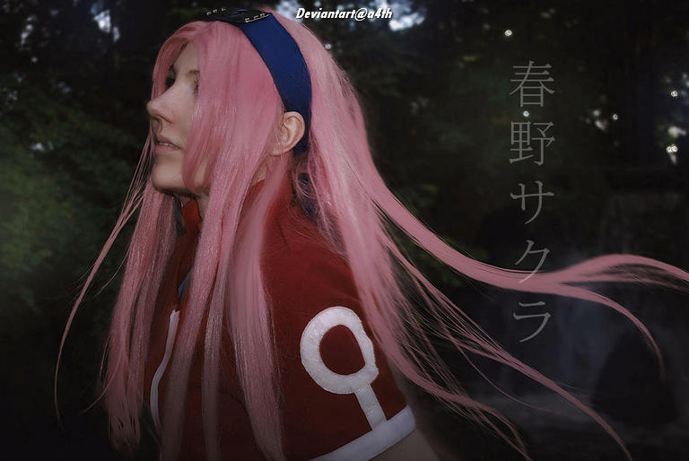 Naruto Shippuden - Sakura Haruno Cosplay - full length photo Naruto Shippuden - Sakura Haruno Cosplay - full length photo