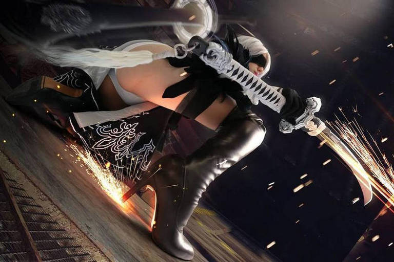 NieR AutomatA - 2B (YoRHa No.2 Type-B) Cosplay - cinematic portrait