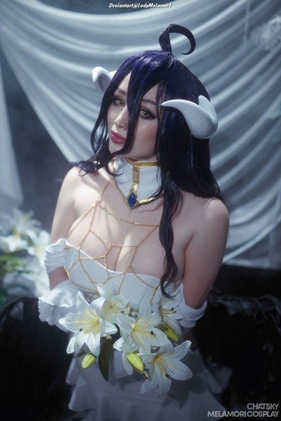 Overlord - Albedo Cosplay