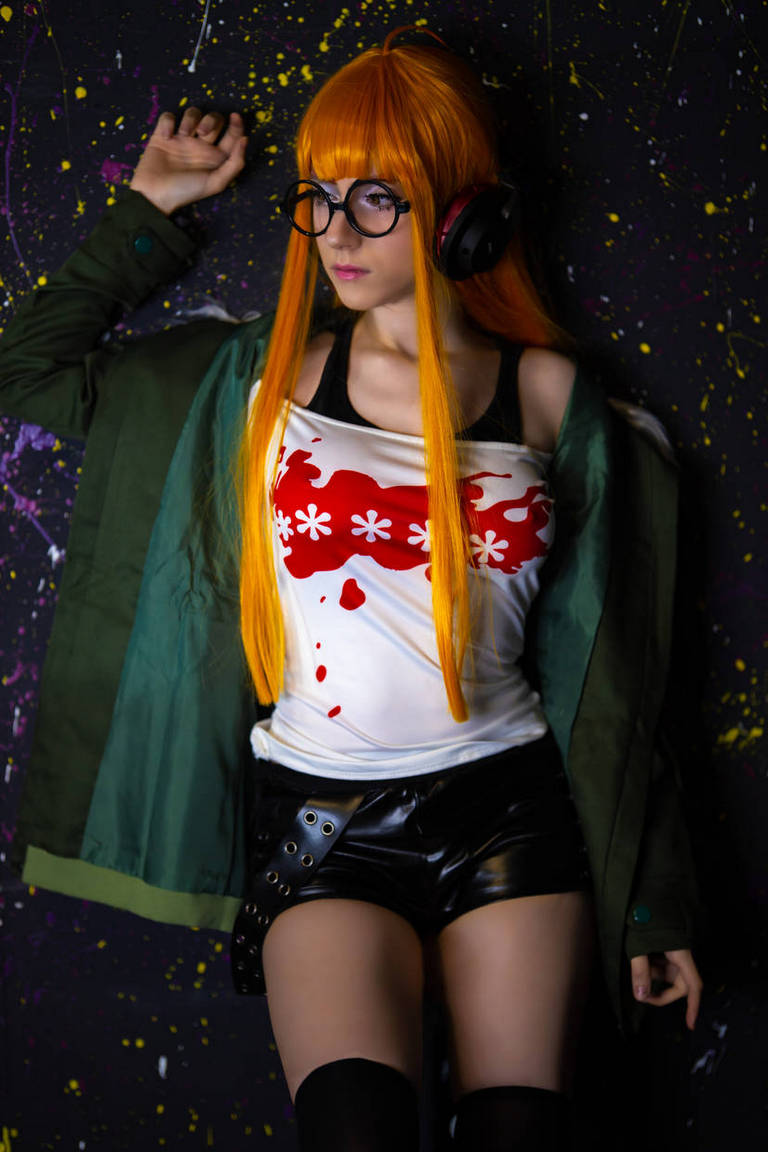 Persona 5 - Futaba Sakura (Oracle) Cosplay - artistic framing