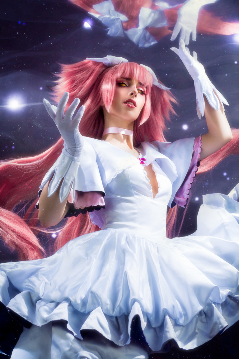 Puella Magi Madoka Magica (Madoka Magica) - Madoka Kaname Cosplay - full length photo Puella Magi Madoka Magica (Madoka Magica) - Madoka Kaname Cosplay - full length photo