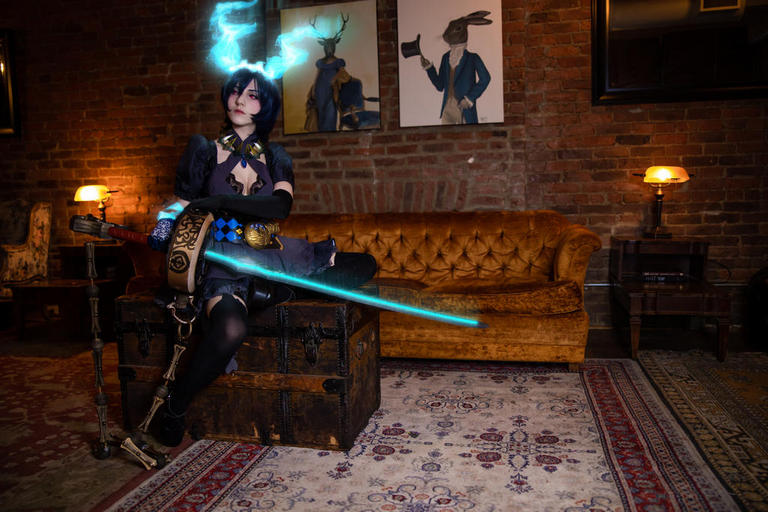 SINoALICE - Alice Cosplay - artistic framing portrait SINoALICE - Alice Cosplay - artistic framing portrait