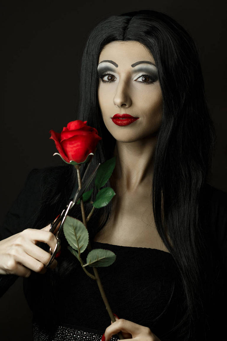 The Addams Family - Morticia Addams Cosplay - costume show