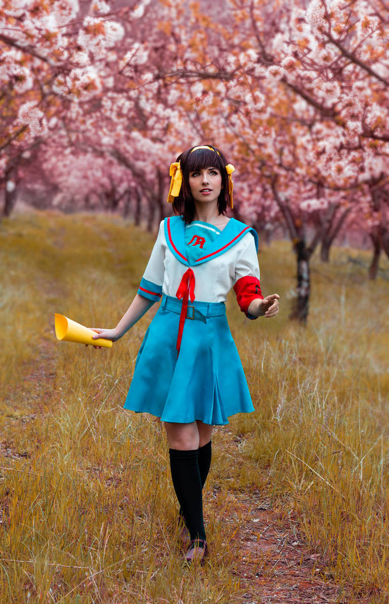 The Melancholy of Haruhi Suzumiya - Haruhi Suzumiya (God Knows) Cosplay - costume portrait