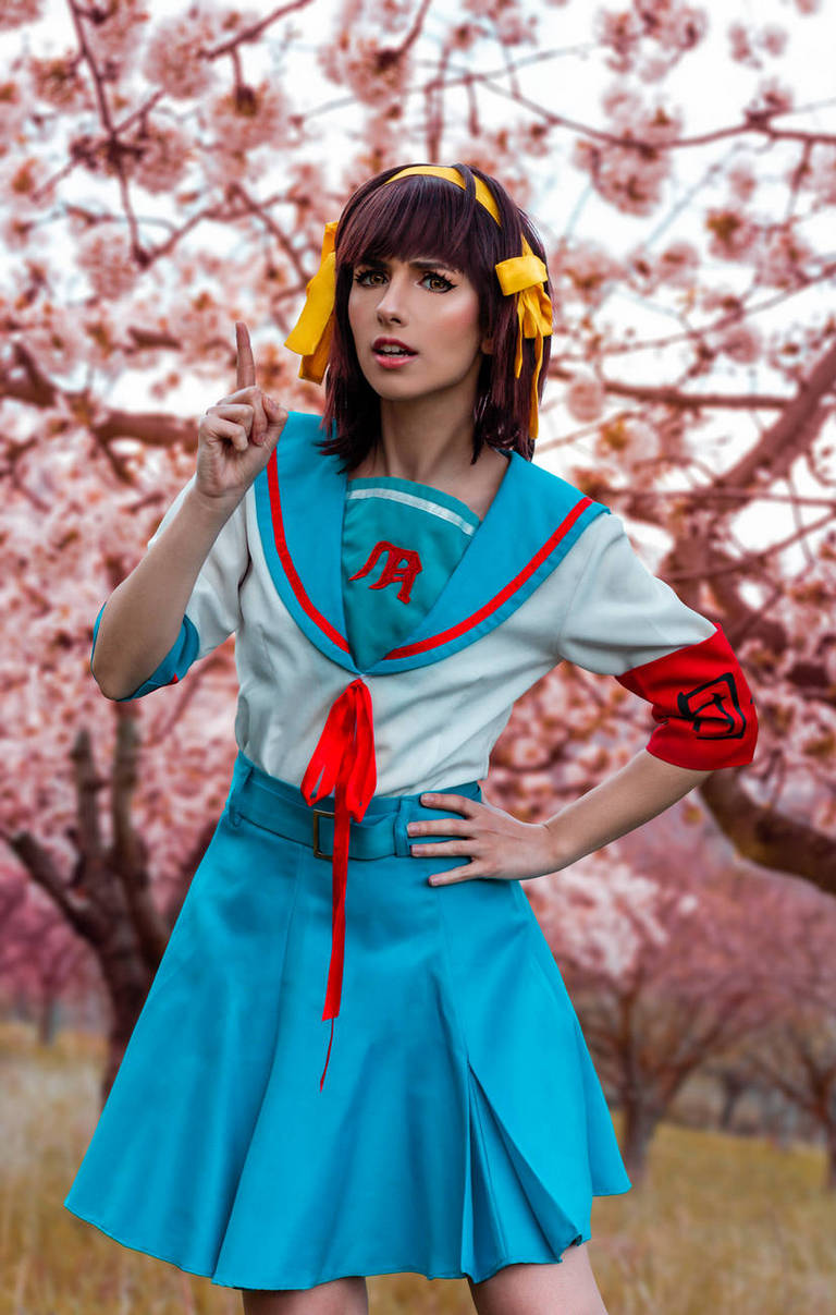 The Melancholy of Haruhi Suzumiya - Haruhi Suzumiya (God Knows) Cosplay - costume show