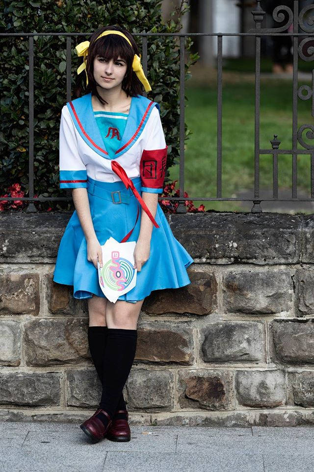 The Melancholy of Haruhi Suzumiya - Haruhi Suzumiya (God Knows) Cosplay - full length photo