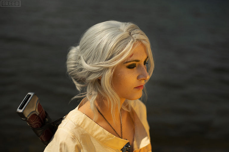 The Witcher 3 - Wild Hunt - Ciri (Cirilla Fiona Elen Riannon) Cosplay - full length port. The Witcher 3 - Wild Hunt - Ciri (Cirilla Fiona Elen Riannon) Cosplay - full length port.