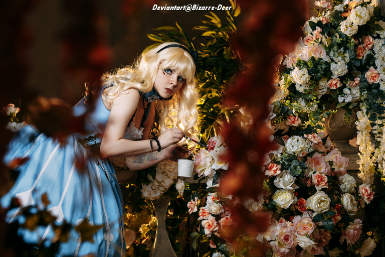 Alice in Wonderland - Alice Kingsleigh Cosplay character recreation portrait