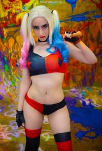 Harley Quinn (TV Series) - Harley Quinn (Harleen Frances Quinzel) Cosplay